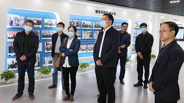 浙江省农业科学院党委委员、副院长杨华一行赴1929cc威尼斯云农考察调研